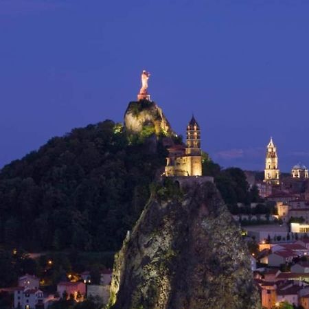 Bel Appartement Au Coeur Du Puy En Velay Le Puy-en-Velay Exteriér fotografie